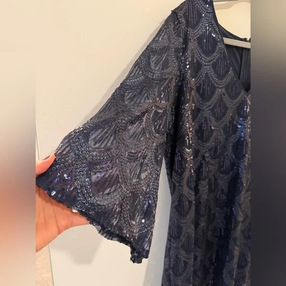 *EUC* Honey Punch Midnight Blue Sequin Dress - Picture 2 of 9